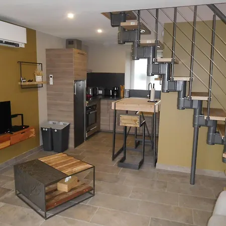 Maison De Charme Avec Jacuzzi, Nature Preservee Et Equipements Pour Bebe, 4 Etoiles, Proche Foret. - Fr-1-611-70 Laville-aux-Bois