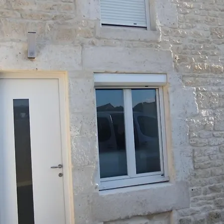 Semesterbostad Maison De Charme Avec Jacuzzi, Nature Preservee Et Equipements Pour Bebe, 4 Etoiles, Proche Foret. - Fr-1-611-70 *